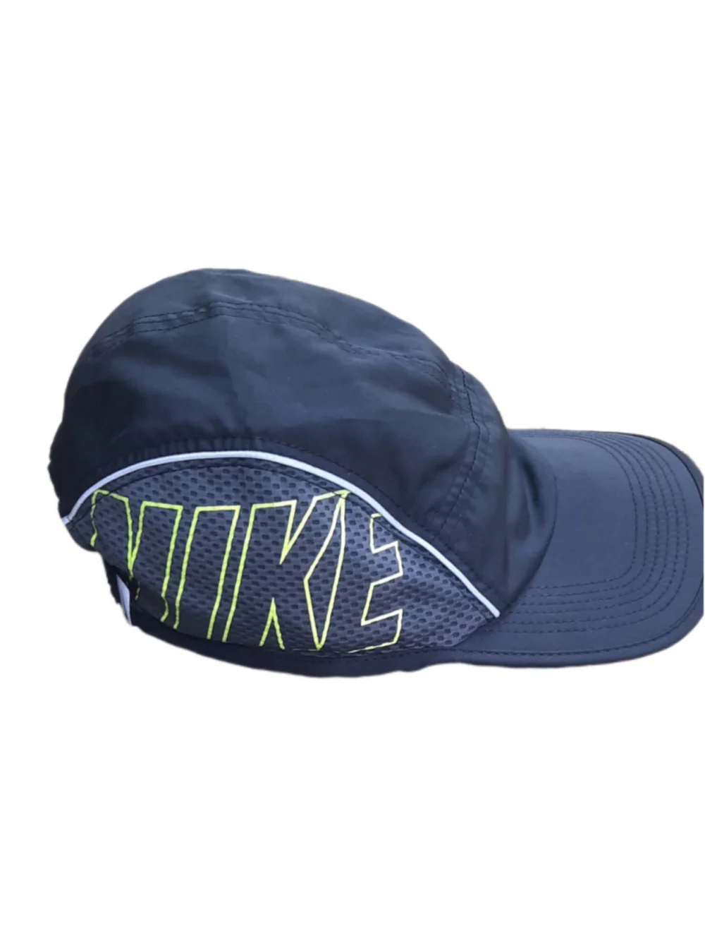 Nike Aerobill Tailwind Reflective AW84 Running Cap Dri Fit (848376-010)